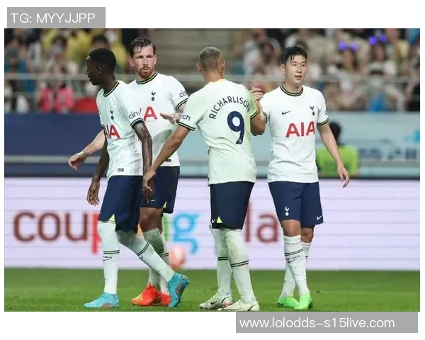 中超赛场惊现冷门热刺狂胜拜仁五球乌龙引发全场热议