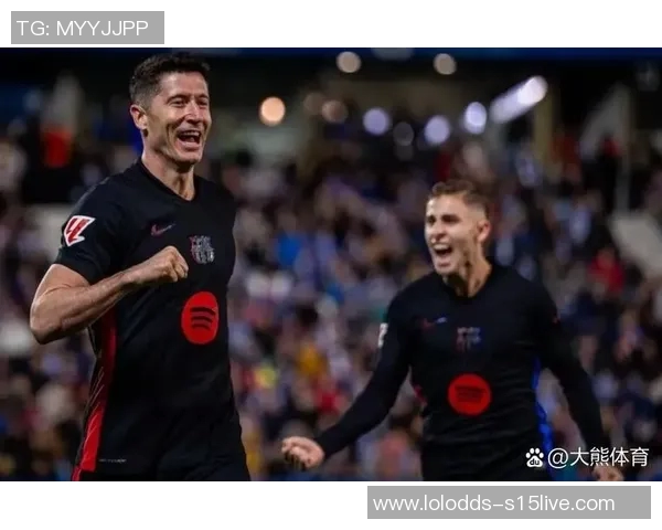 友谊赛精彩回顾：里昂战胜巴萨乌龙球成焦点引发热议