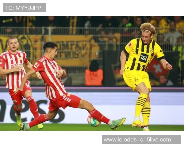 德甲精彩对决:里昂与多特蒙德激战成平局引发全场热烈反响